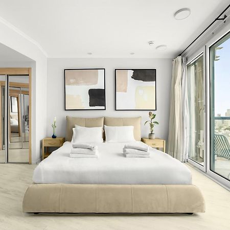 Superb Beachfront Apartments With Shelter By Sea N' Rent Тель-Авив Экстерьер фото