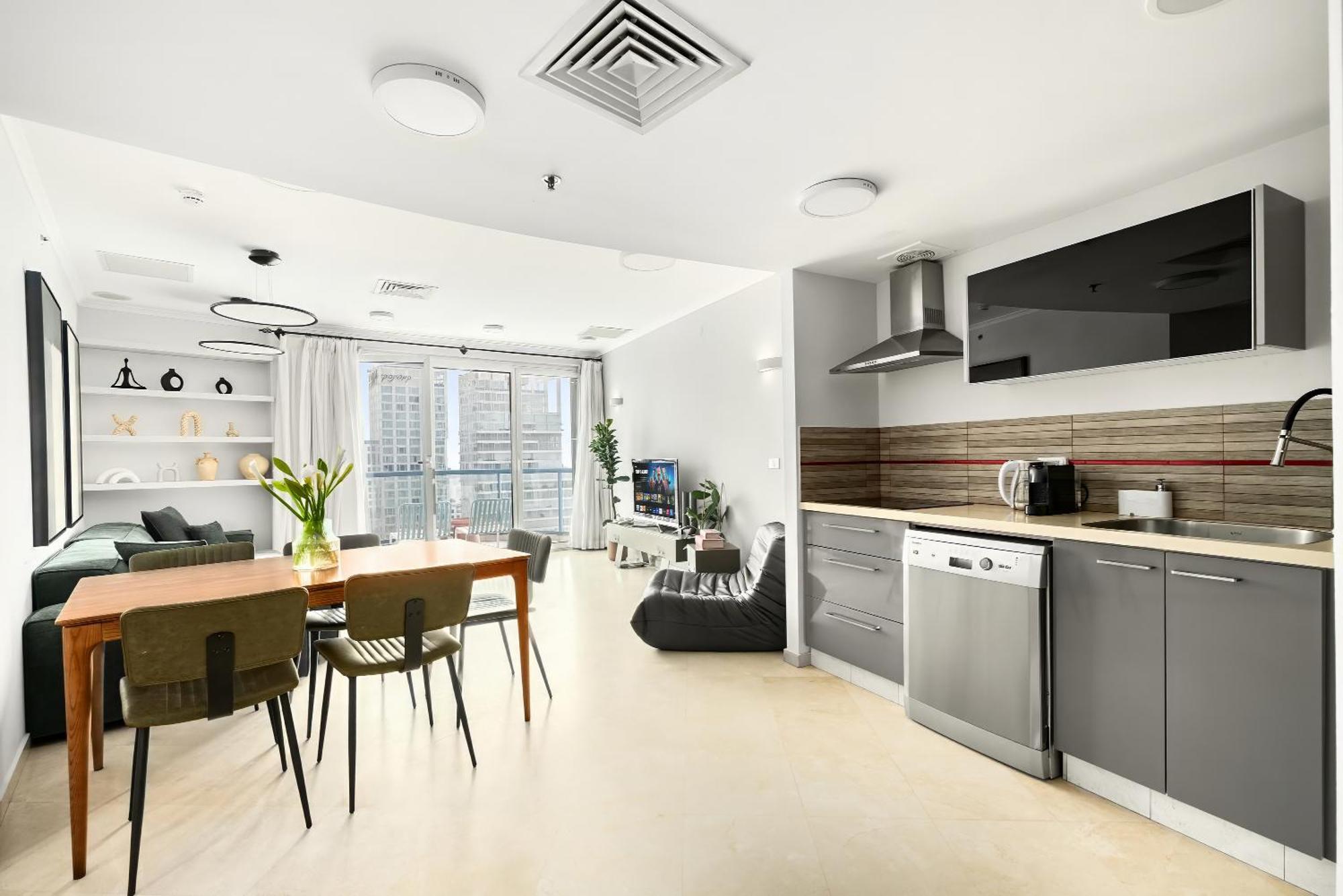 Superb Beachfront Apartments With Shelter By Sea N' Rent Тель-Авив Экстерьер фото