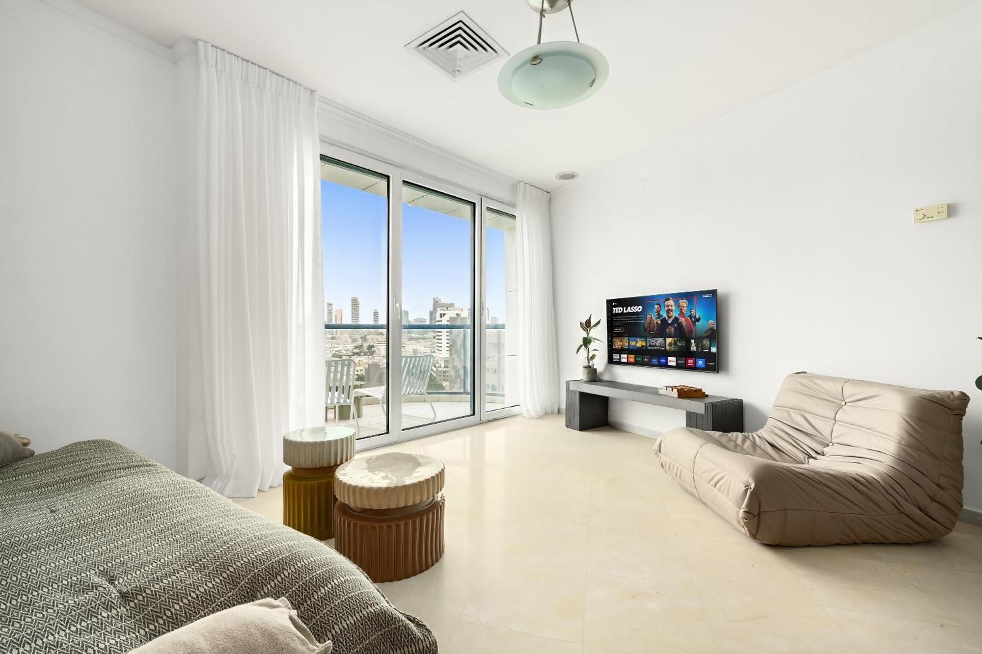 Superb Beachfront Apartments With Shelter By Sea N' Rent Тель-Авив Экстерьер фото